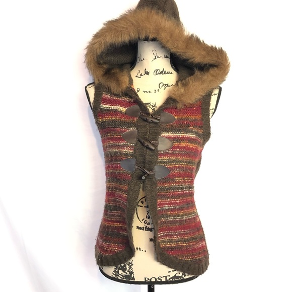 Christopher & Banks Jackets & Blazers - Christopher & Banks sz ps brown knit faux fur vest